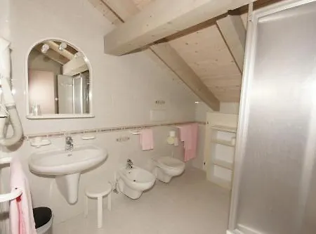 Otel Mozart Pozza di Fassa