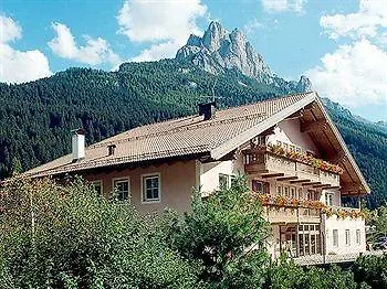 Mozart Otel 3*