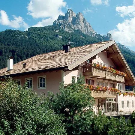 Mozart Otel Pozza di Fassa